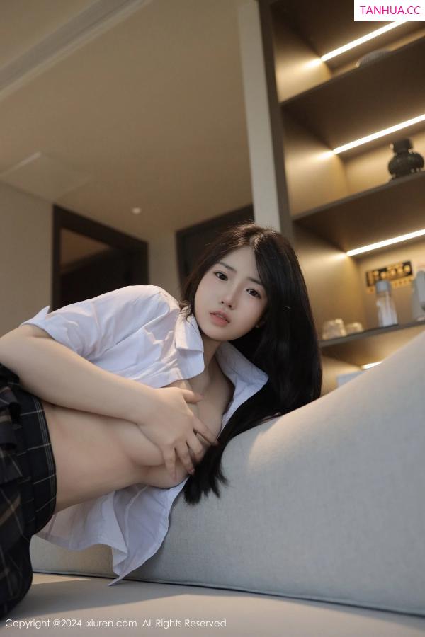   [XiuRen]高清写真图 2024.03.04 No.8173 陈小花 丝袜美腿第73张图片